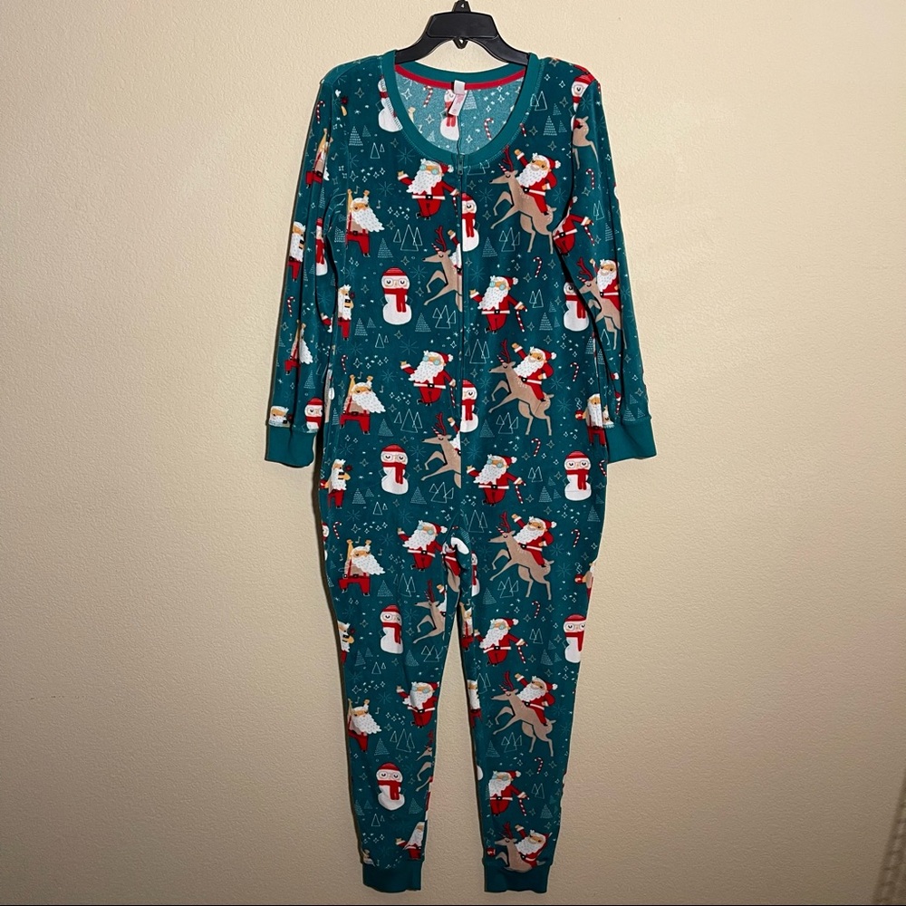Xhiliration Christmas onesie with zipper and pockets size M/L